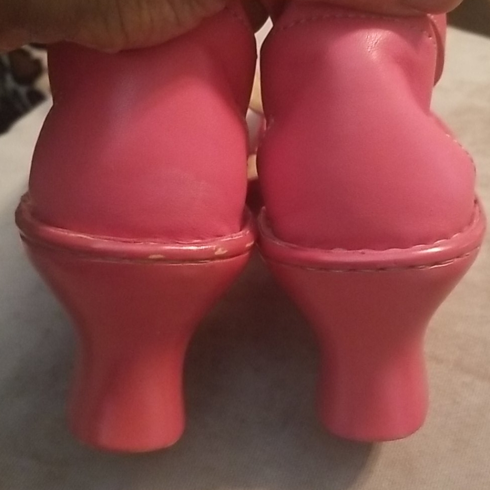 Shoes - Picture 7 of 12